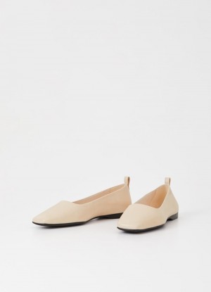 Dámské Baleríny Vagabond Delia Krém | CZ PK8-68296S9